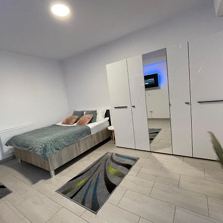 Studio Apartment Palas Mall Iasi Exterior photo